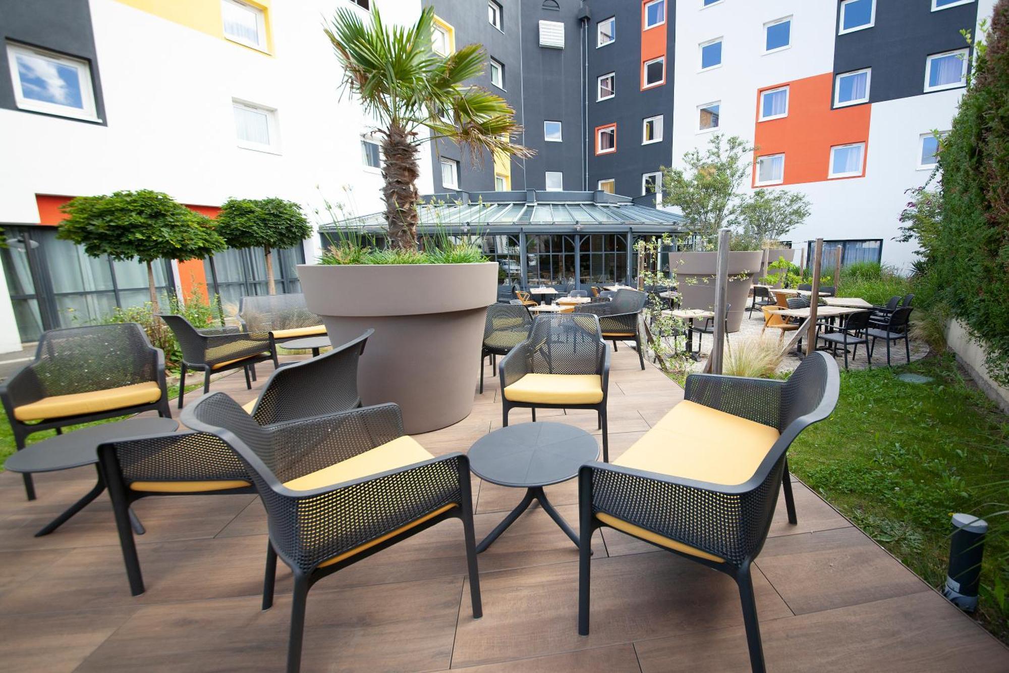 Comfort Hotel Clermont Saint Jacques Exterior photo